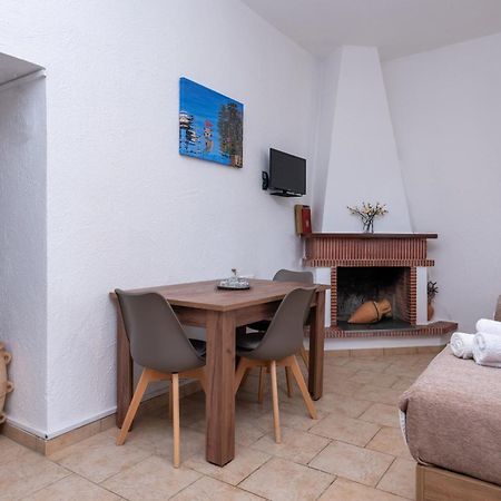 Atalanti Seaside Junior Suites Keratókambos Ngoại thất bức ảnh