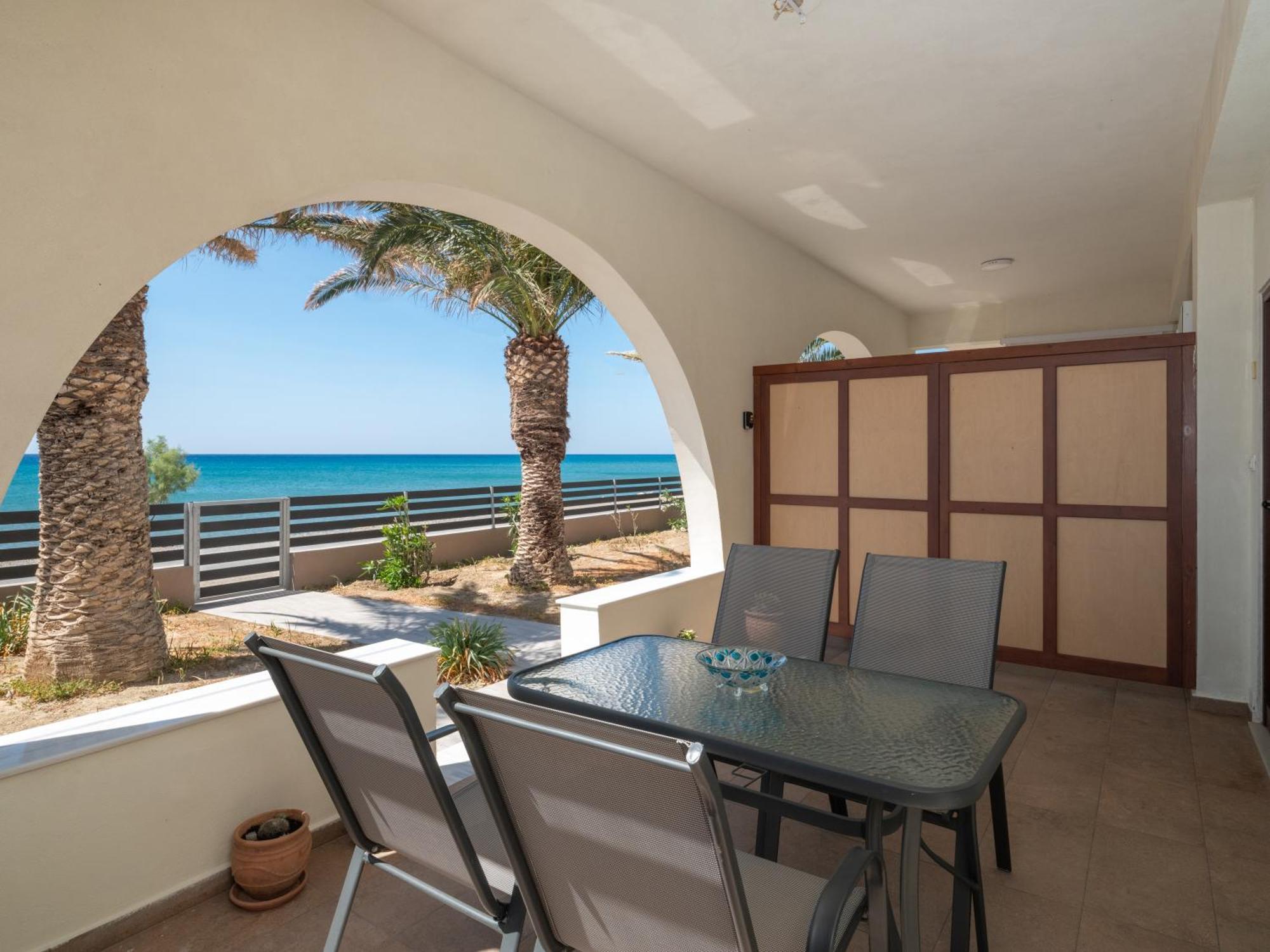 Atalanti Seaside Junior Suites Keratókambos Ngoại thất bức ảnh